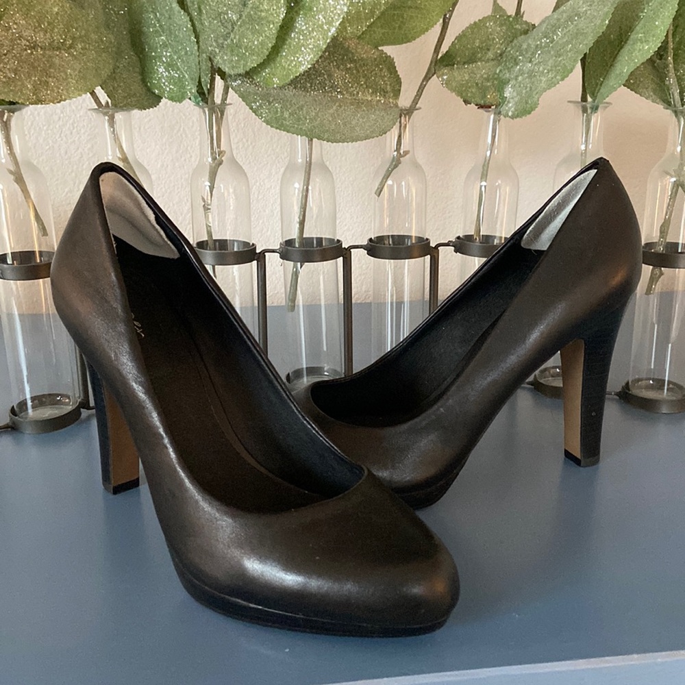 Halogen Heels- Black